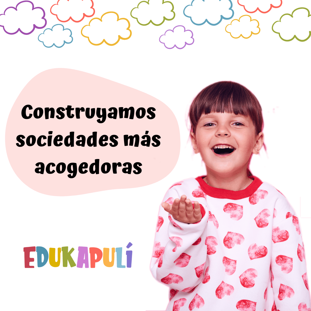 niña extendiendo una mano como enviando un beso